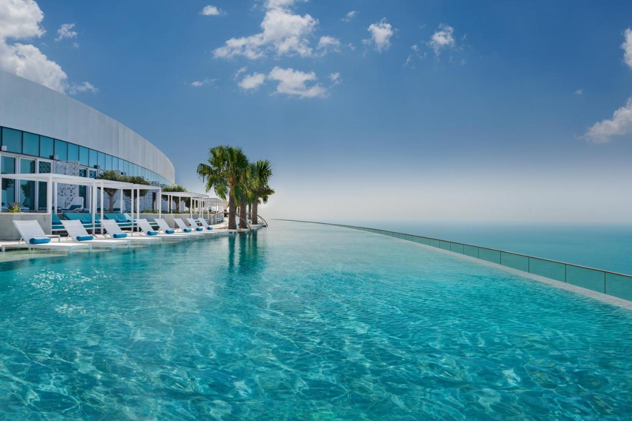 Address Beach Resort Dubai Exterior photo Infinity pool at the hotel